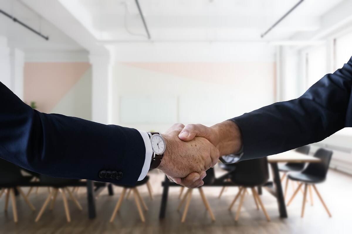 Пошук роботи за ноутбуком